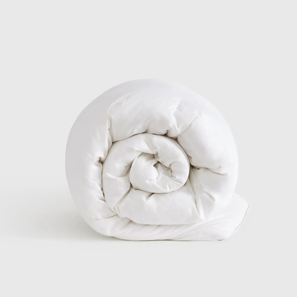 QUINCE WHITE GOOSE DOWN COMFORTER